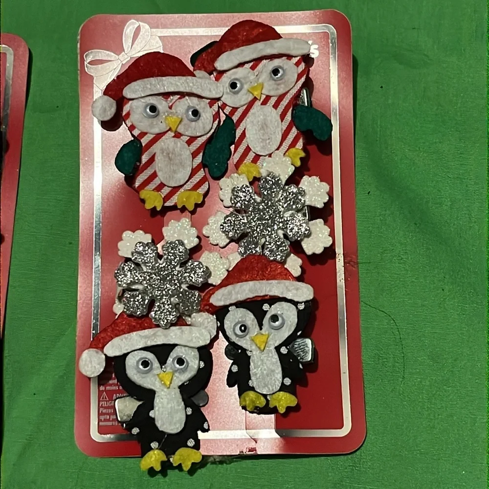 Little girl’s brand  new Claire’s barrette lot 4 pc.